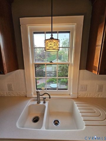 533 High St, Petersburg, VA 23803