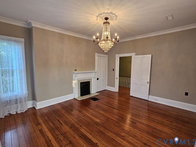 533 High St, Petersburg, VA 23803