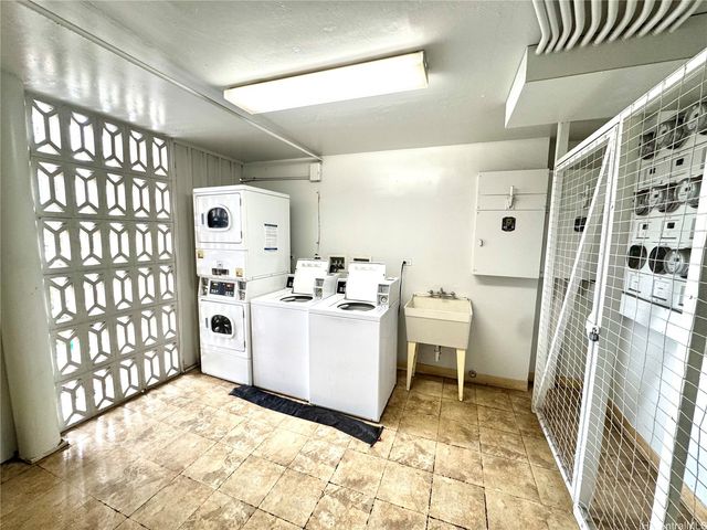1550 Rycroft Street 507, Honolulu, HI 96814