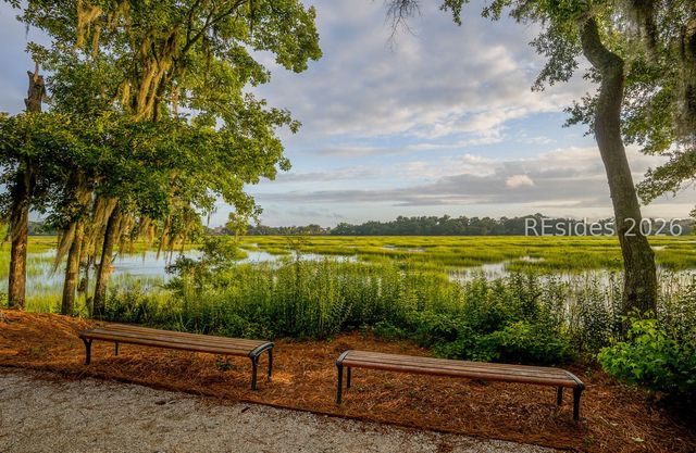 611 Huguenin Dr, Beaufort, SC 29902