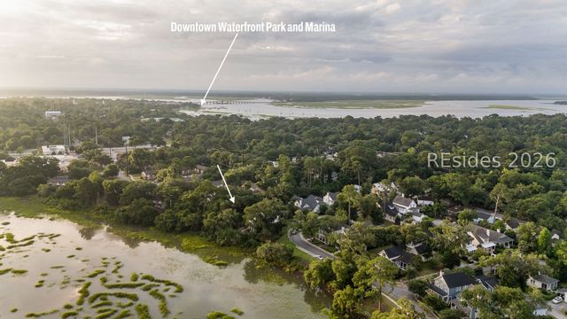 611 Huguenin Dr, Beaufort, SC 29902