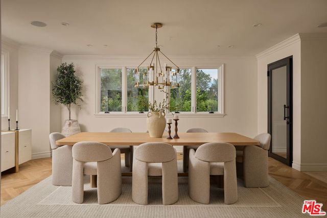 1900 Bel Air Road, Los Angeles, CA 90077