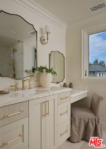1900 Bel Air Road, Los Angeles, CA 90077