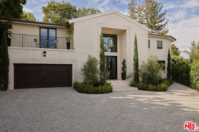 1900 Bel Air Road, Los Angeles, CA 90077