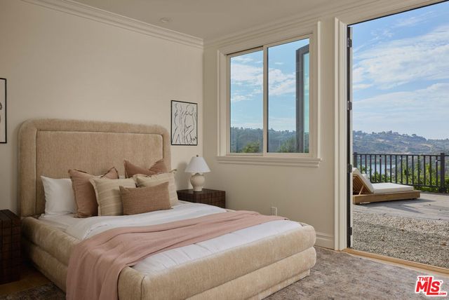 1900 Bel Air Road, Los Angeles, CA 90077