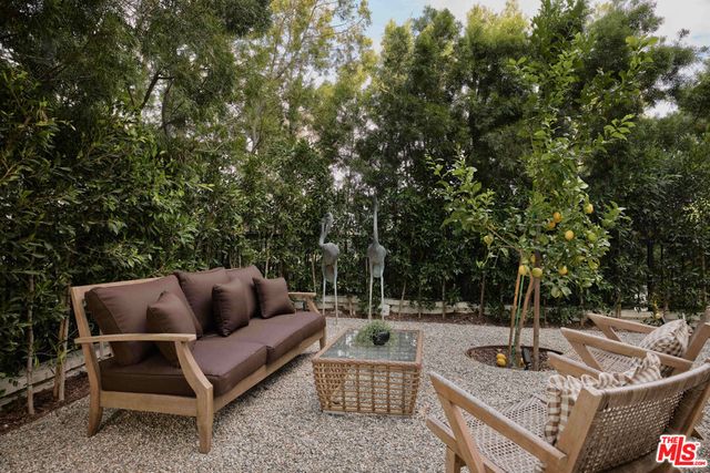 1900 Bel Air Road, Los Angeles, CA 90077