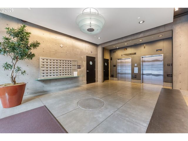 408 Nw 12TH Ave 608, Portland, OR 97209