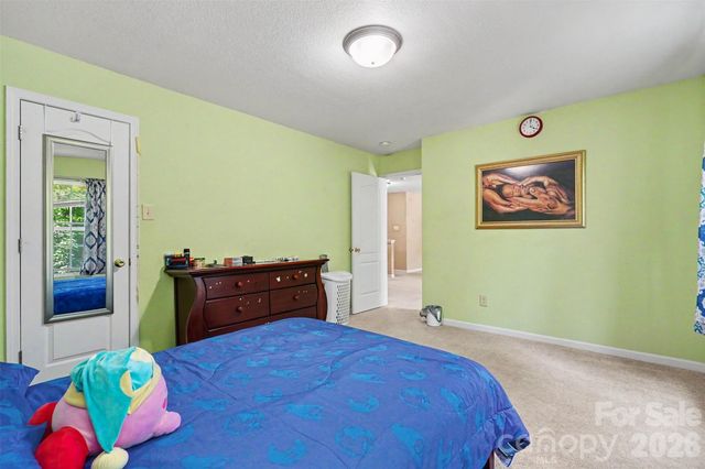 13933 Pinyon Pine Lane, Charlotte, NC 28215
