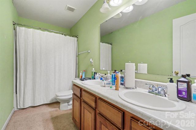 13933 Pinyon Pine Lane, Charlotte, NC 28215