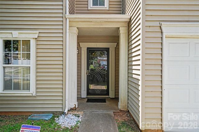 13933 Pinyon Pine Lane, Charlotte, NC 28215