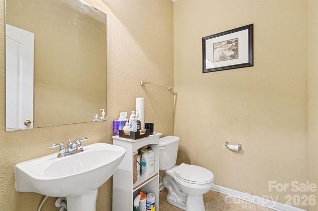 13933 Pinyon Pine Lane, Charlotte, NC 28215