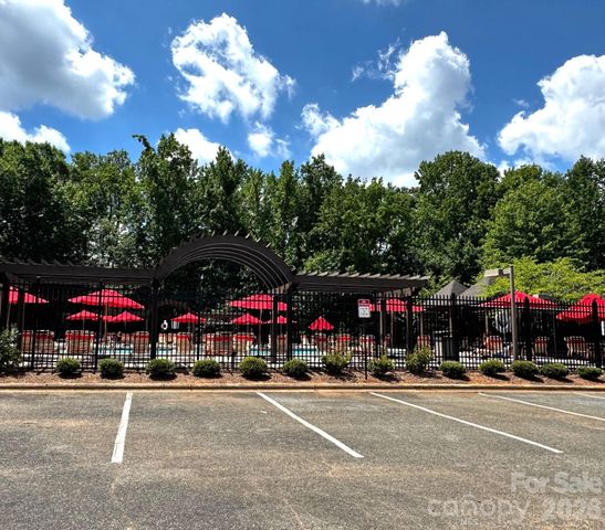 13933 Pinyon Pine Lane, Charlotte, NC 28215