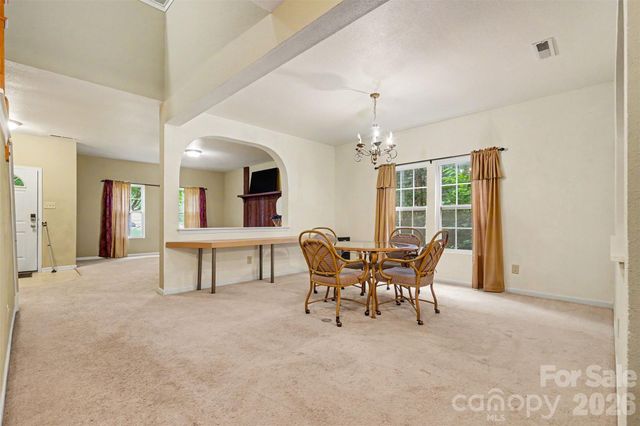 13933 Pinyon Pine Lane, Charlotte, NC 28215