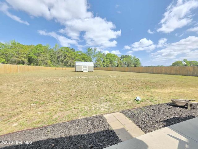 317 Laurel Lake Road, Salemburg, NC 28385