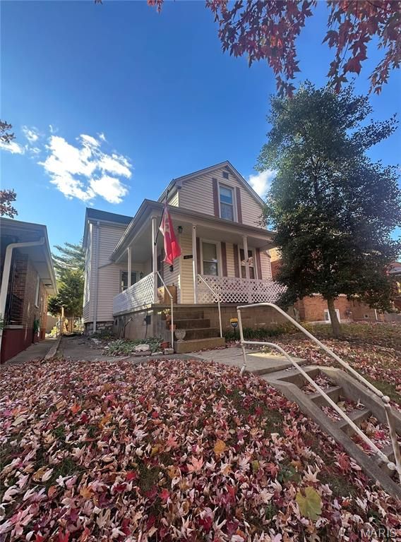 4632 Rosa Avenue, St Louis, MO 63116