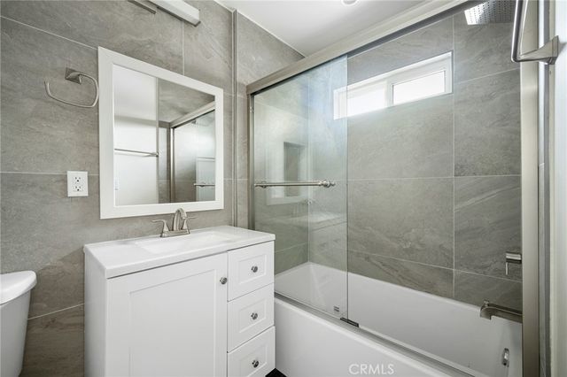 11217 Cohasset, Sun Valley, CA 91352