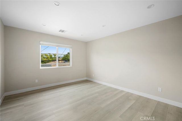 11217 Cohasset, Sun Valley, CA 91352