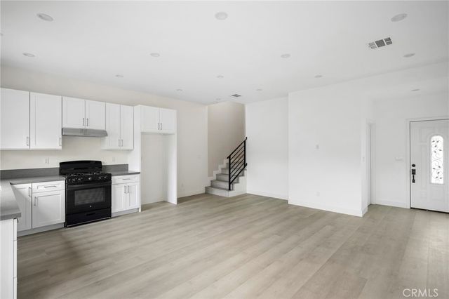 11217 Cohasset, Sun Valley, CA 91352