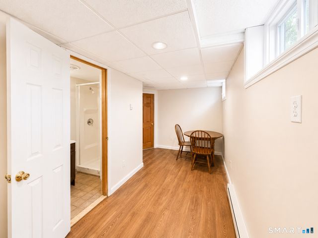 195 Montowese Avenue, North Haven, CT 06473
