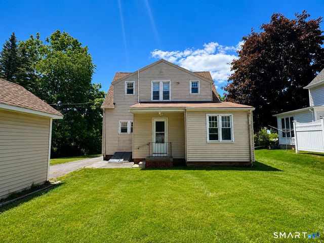 195 Montowese Avenue, North Haven, CT 06473
