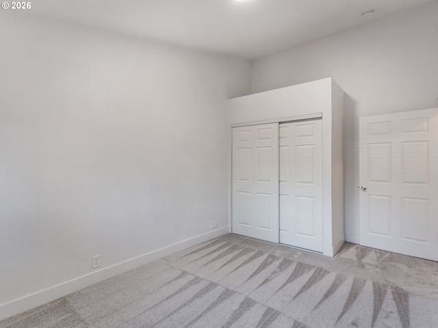 1634 Ne 74TH Ave, Portland, OR 97213