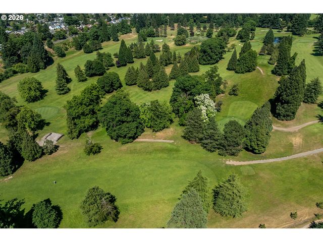 1634 Ne 74TH Ave, Portland, OR 97213