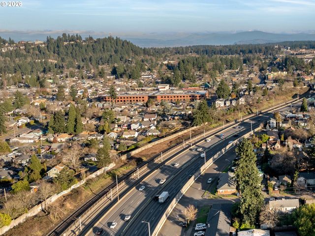 1634 Ne 74TH Ave, Portland, OR 97213