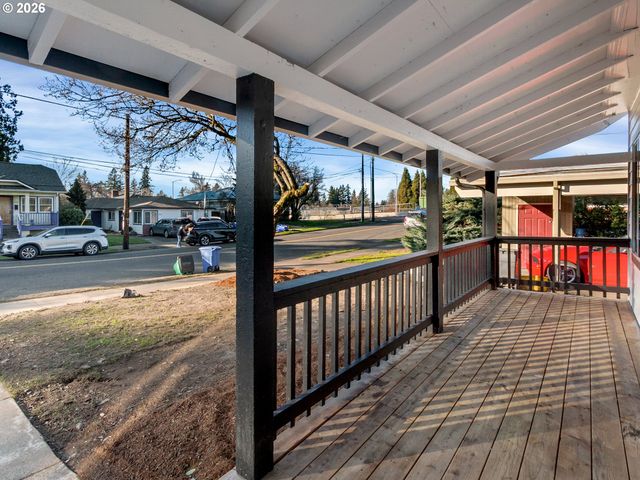 1634 Ne 74TH Ave, Portland, OR 97213