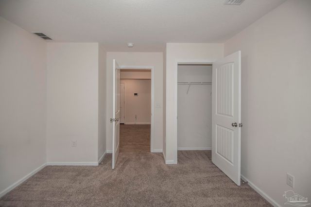 9490 Lutoo Ln, Pensacola, FL 32526