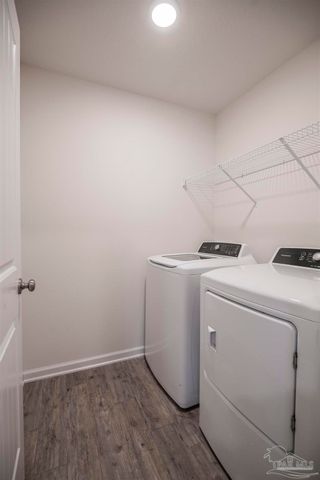 9490 Lutoo Ln, Pensacola, FL 32526