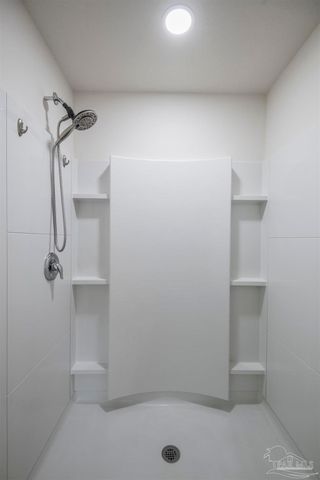 9490 Lutoo Ln, Pensacola, FL 32526