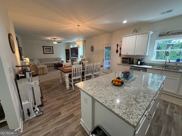 81 Boulder Drive, Toccoa, GA 30577