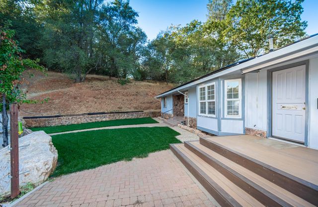 4041 Bunker Hill Rd, Shingle Springs, CA 95682