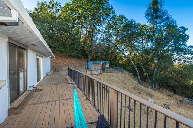 4041 Bunker Hill Rd, Shingle Springs, CA 95682