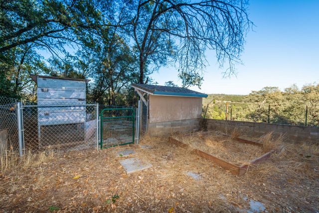 4041 Bunker Hill Rd, Shingle Springs, CA 95682