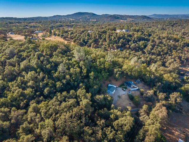 4041 Bunker Hill Rd, Shingle Springs, CA 95682