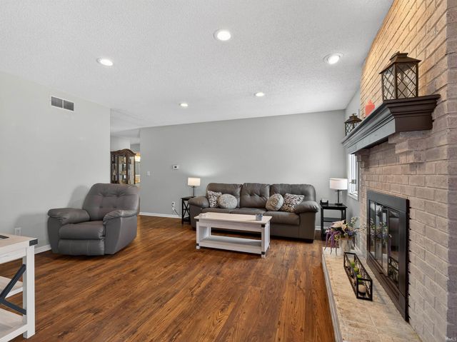 2518 Meadowsweet Court, Fort Wayne, IN 46808