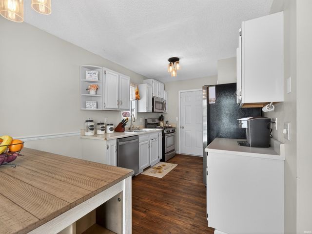 2518 Meadowsweet Court, Fort Wayne, IN 46808