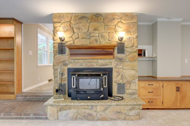 339 Thompson Ln, Clarksville, TN 37040