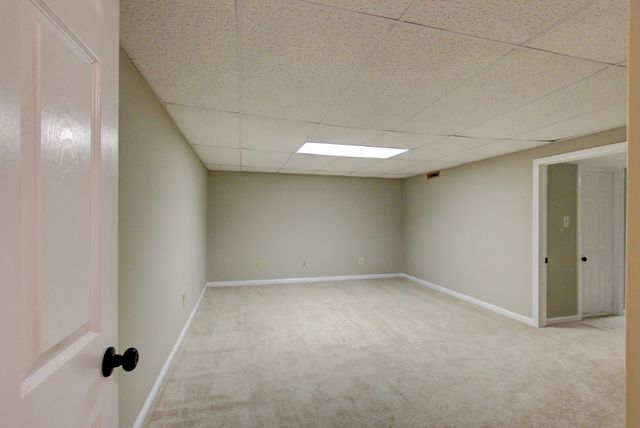 339 Thompson Ln, Clarksville, TN 37040