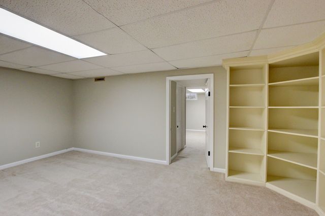 339 Thompson Ln, Clarksville, TN 37040