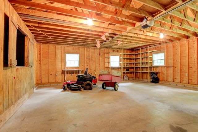 339 Thompson Ln, Clarksville, TN 37040