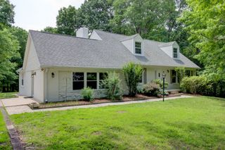 339 Thompson Ln, Clarksville, TN 37040