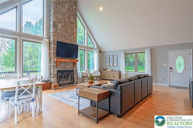 9114 Danner Road, New Tripoli, PA 18066