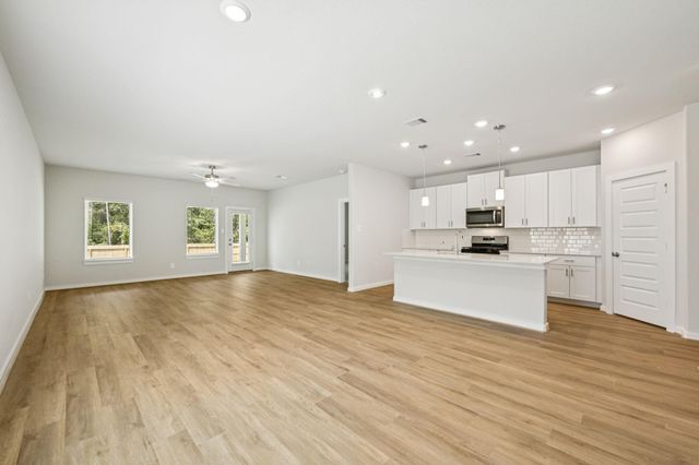 1214 Romany Fields Drive, Huffman, TX 77336