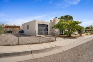 529 Barlane Place NW, Albuquerque, NM 87107