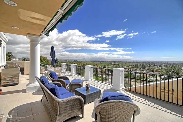 6153 Cobblestone Drive, Ventura, CA 93003