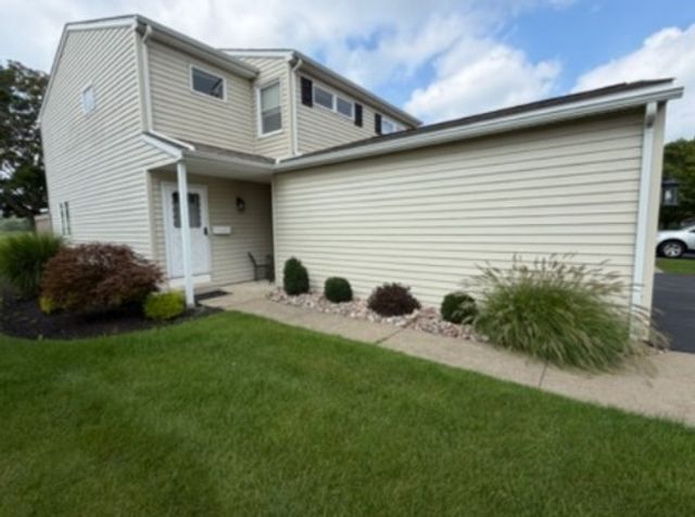 3028 East River Road, Grand Island, NY 14072