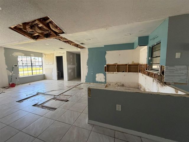 305 CORNWALLIS COURT, Kissimmee, FL 34758