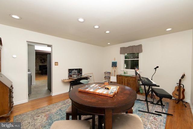 701 W ROLLING RD, Springfield, PA 19064